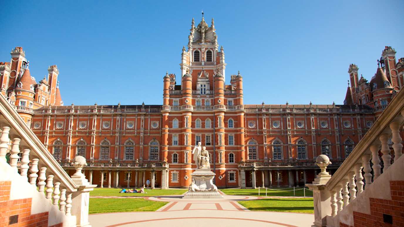 Read more about the article Royal Holloway, University of London 2026-27 Scholarships