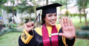 Read more about the article scholarships that allow you to study at any country