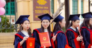 Read more about the article 20 Tuition Scholarships offered by Universities for International Students