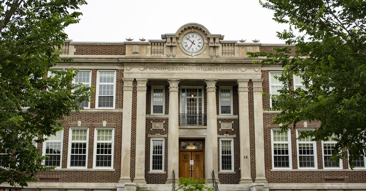 You are currently viewing Commonwealth Distance Learning Scholarships for Developing Commonwealth Countries