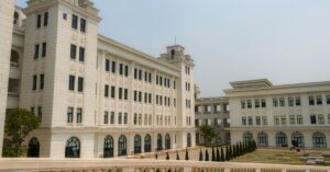 Read more about the article Top 25 Foreign Government Scholarships for International Students