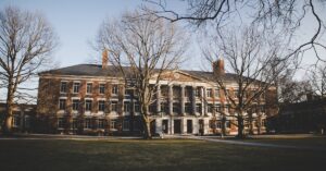 Read more about the article Commonwealth Distance Learning Scholarships for Developing Commonwealth Countries