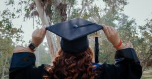 Read more about the article 20 Tuition Scholarships offered by Universities for International Students