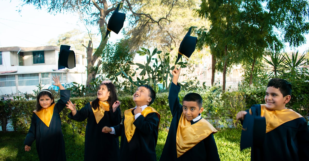 You are currently viewing UNICAF Scholarships for Online Degrees at UK Universities