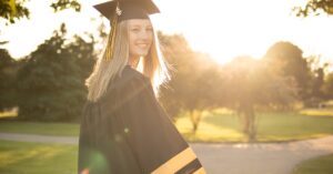 Read more about the article Top 15 scholarships for developing country students