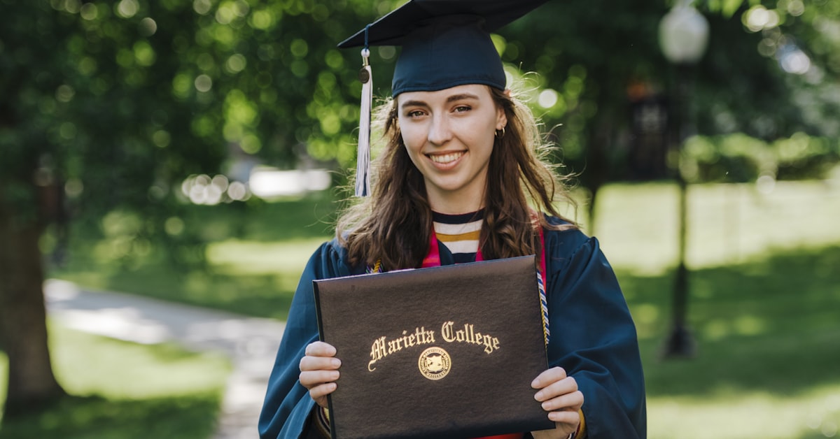 Read more about the article Top 10 Prestigious Scholarships for the Best International Students
