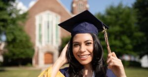 Read more about the article Top 10 Prestigious Scholarships for the Best International Students