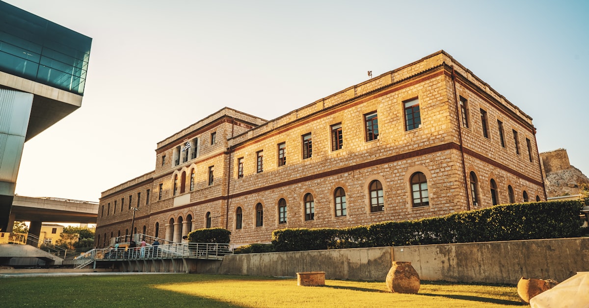 Read more about the article The Glenmore Medical Postgraduate Scholarship at the University of Edinburgh