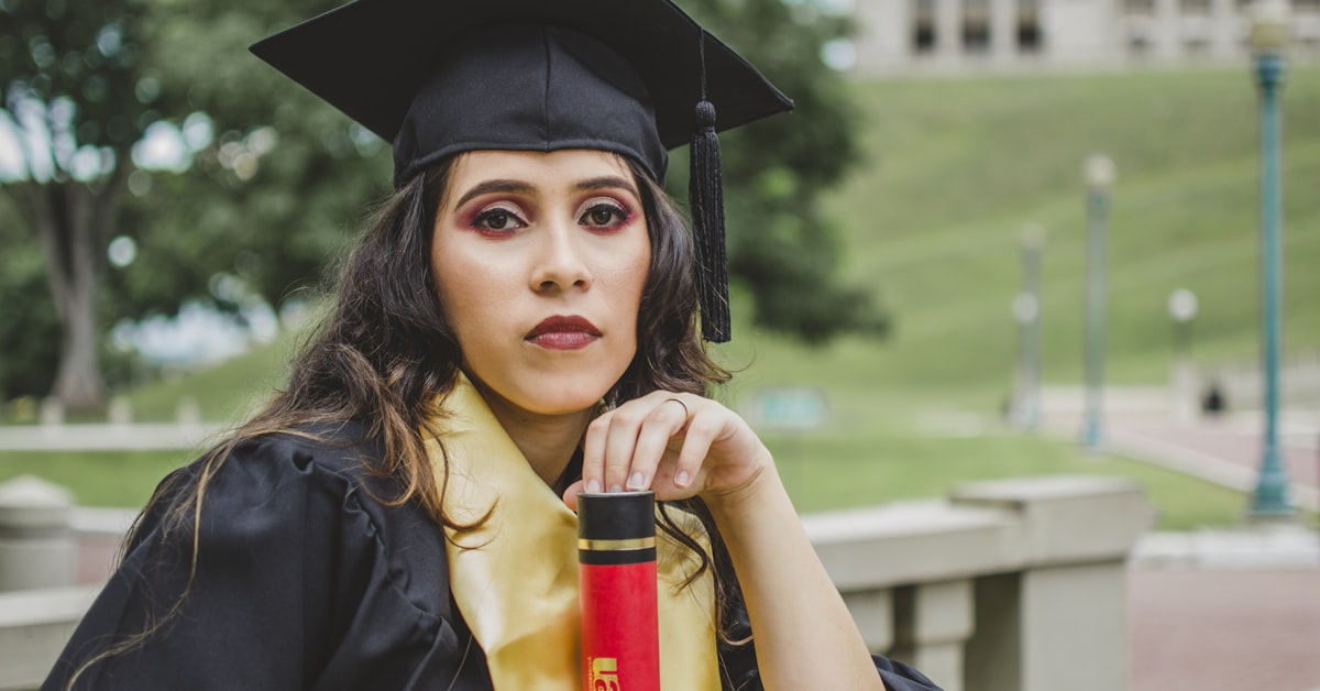 Read more about the article Top 10 Prestigious Scholarships for the Best International Students