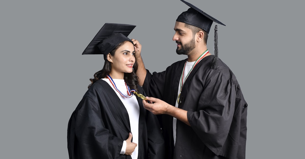 Read more about the article UNICAF Scholarships for Online Degrees at UK Universities
