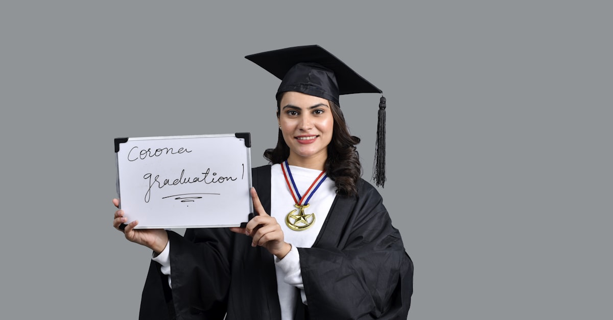 Read more about the article Top 10 Prestigious Scholarships for the Best International Students