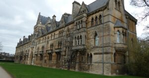 Read more about the article Rhodes Scholarships at Oxford University for International Students