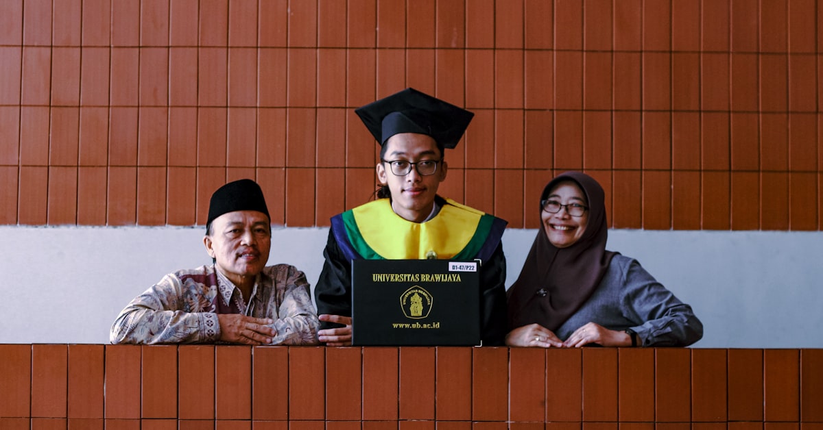 Read more about the article Top 10 Prestigious Scholarships for the Best International Students